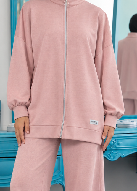 Close-up of Zip long Set, cropped directly from the original product photo.